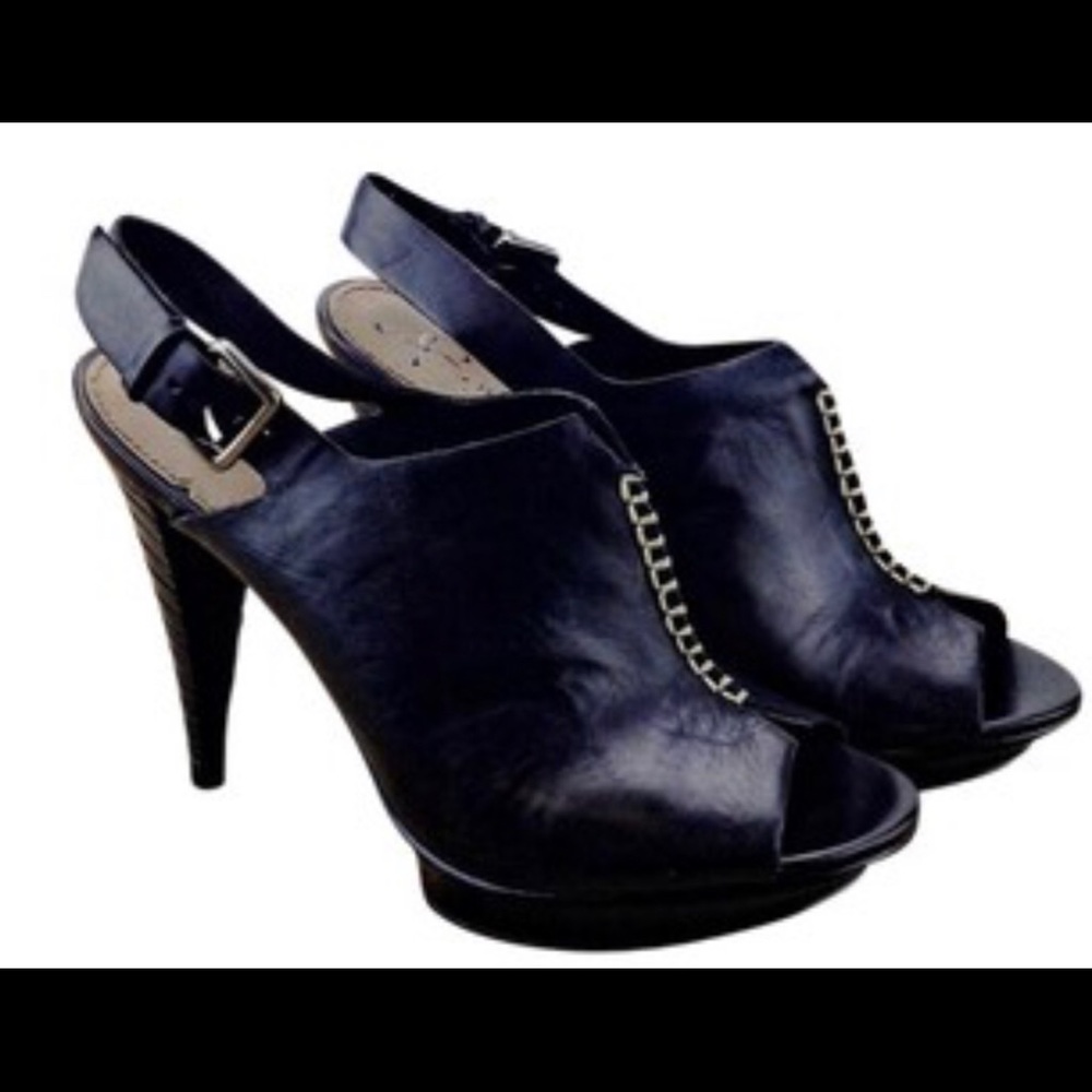 Barely worn leather sling back heel